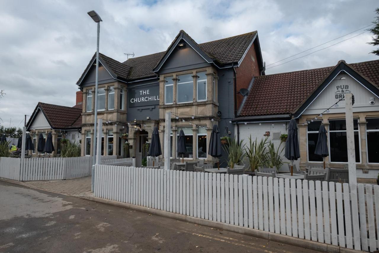 The Churchill By Greene King Inns Royal Wootton Bassett Exteriör bild
